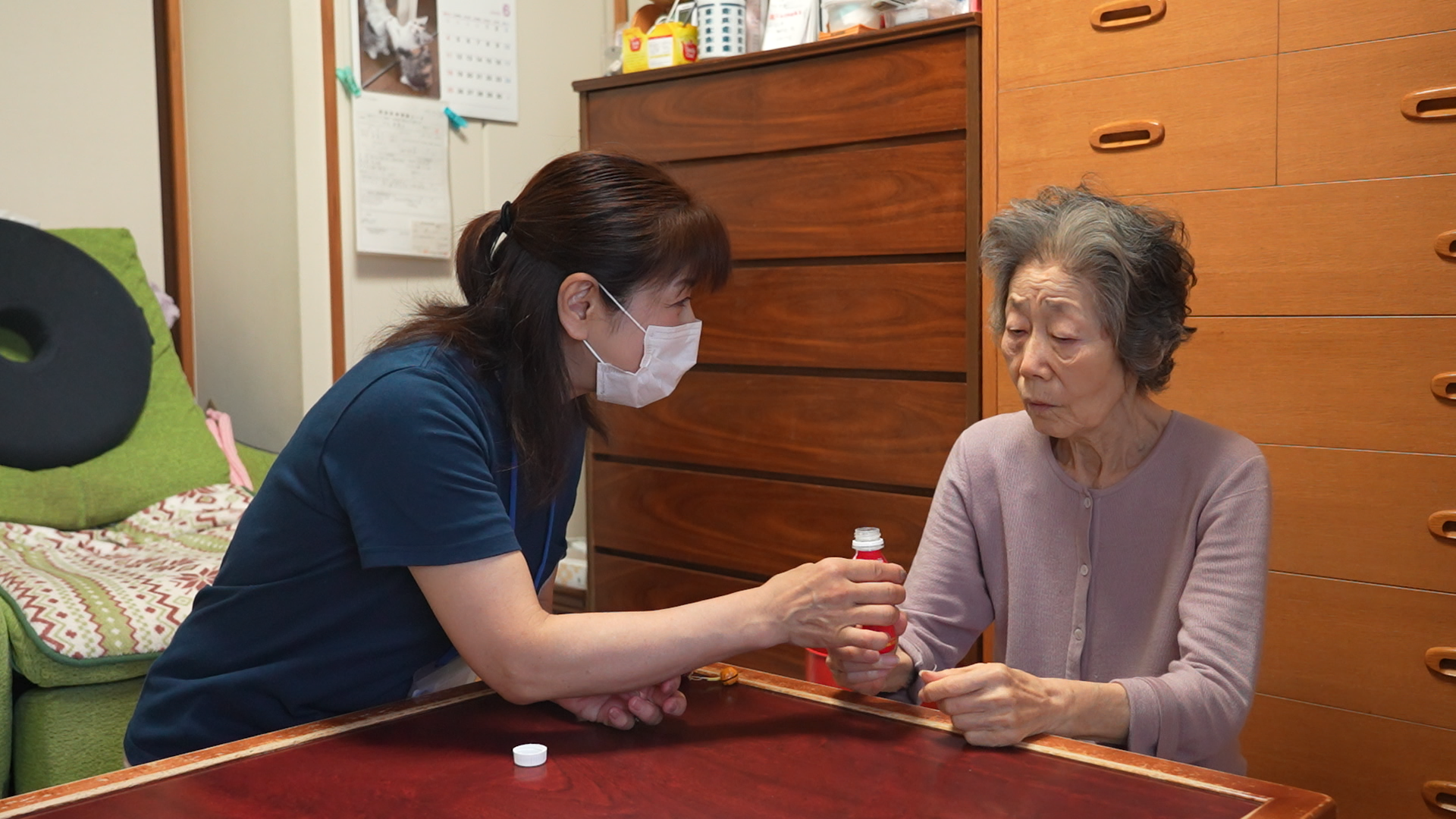 お問い合わせ・応募はこちらから